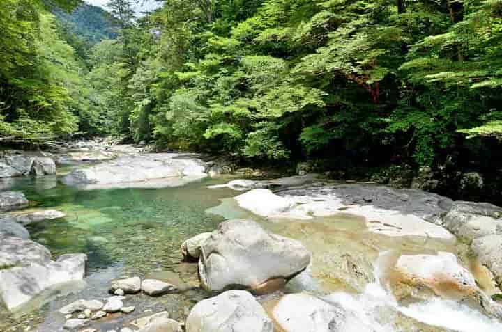 面河渓・紅葉河原